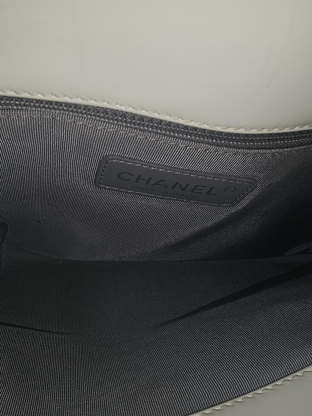 Chanel Reverso Boy Tote - Picture 10 of 11